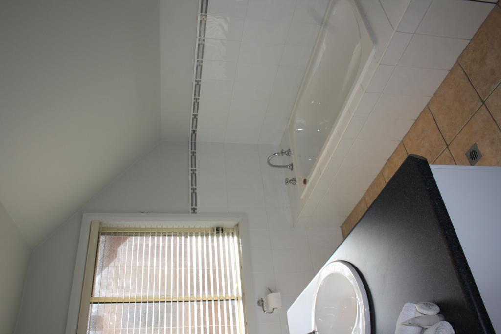 Albury Suites - Schubach Street Экстерьер фото